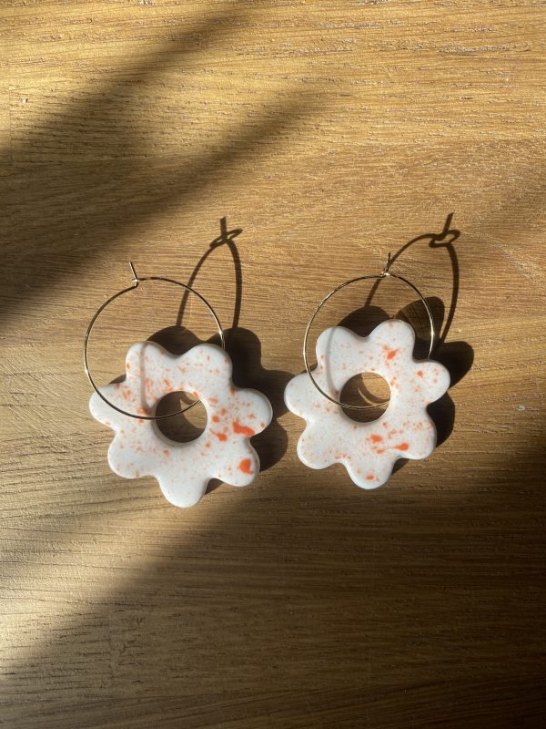 Boucles d'oreilles fleurs en porcelaine