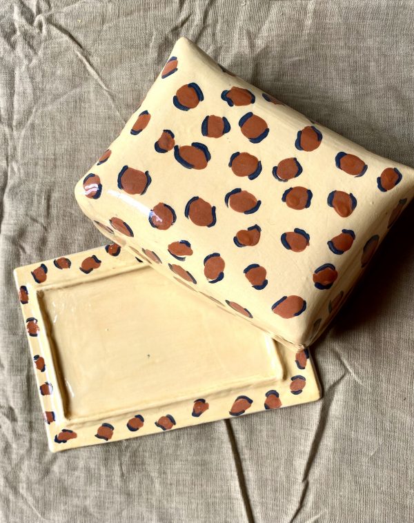 Beurrier en céramique fait main, motifs léopard