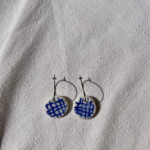 Boucles d'oreilles porcelaine - médaillons à carreaux