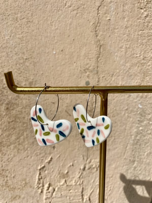 Boucles d'oreilles porcelaine cœur – Image 3