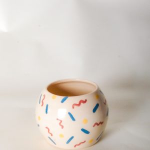 vase en faïence 80s vibe retro