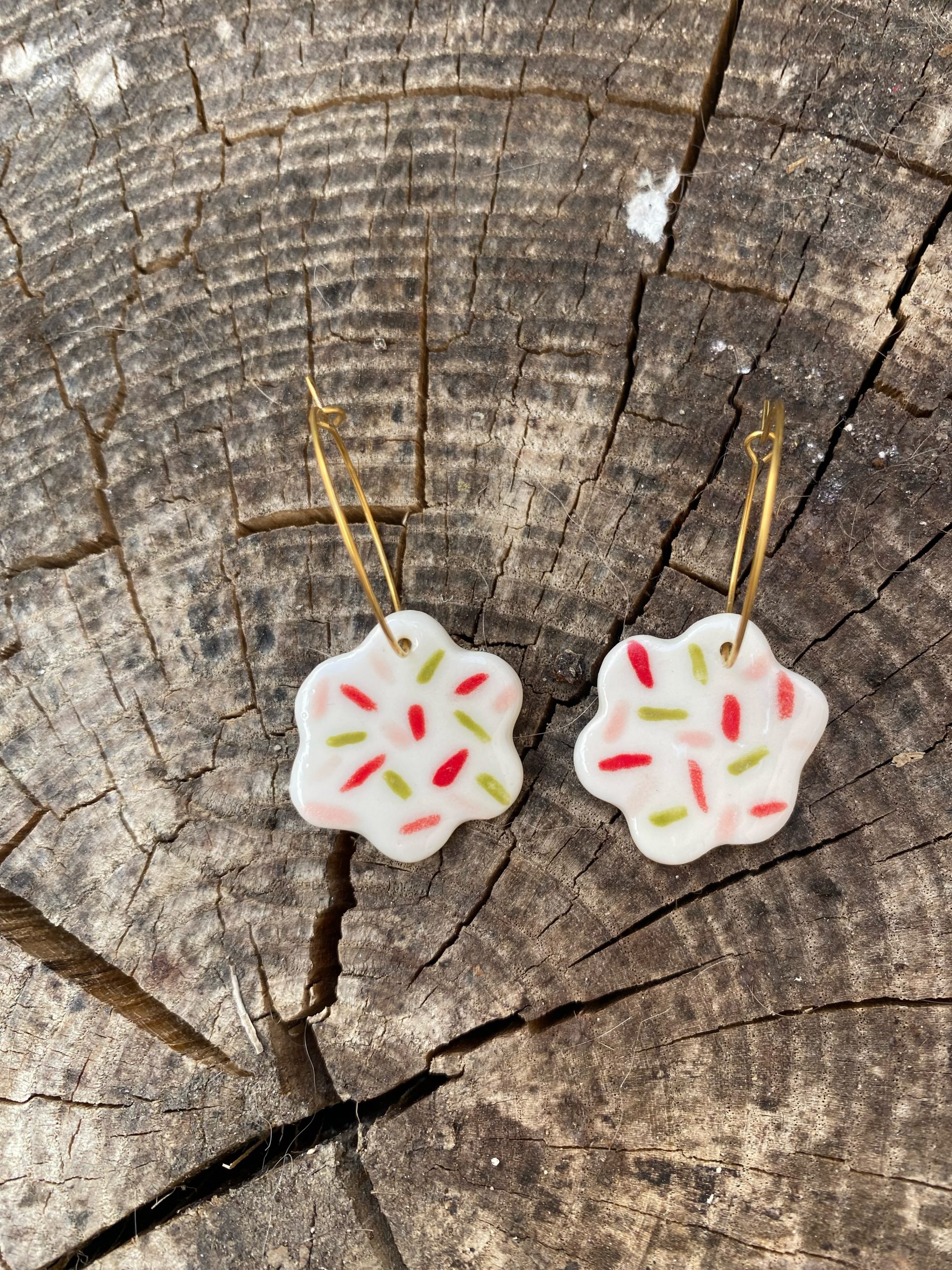Boucles d'oreilles porcelaine - fleurs confettis 🎊